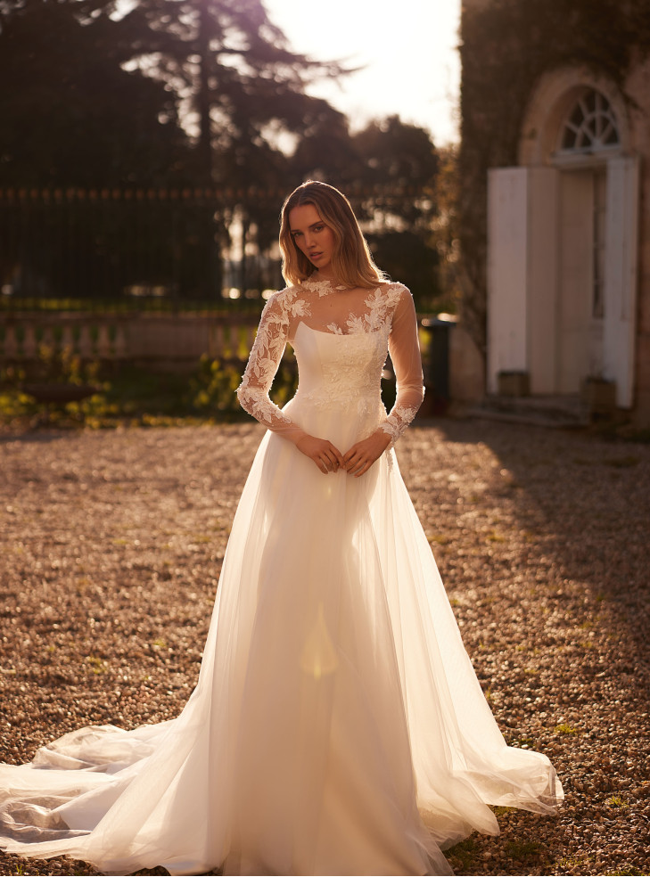 Aveline (dress + tulle robe)